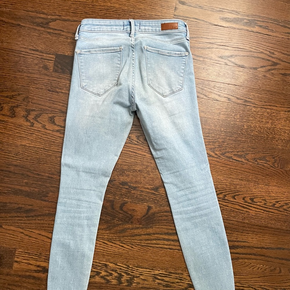 Abercrombie Low Rise Harper Ankle Jeans.
